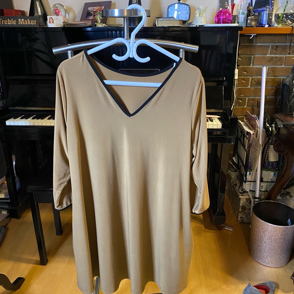 Sympli Tan and Black 3/4 Sleeve Reversible Tunic